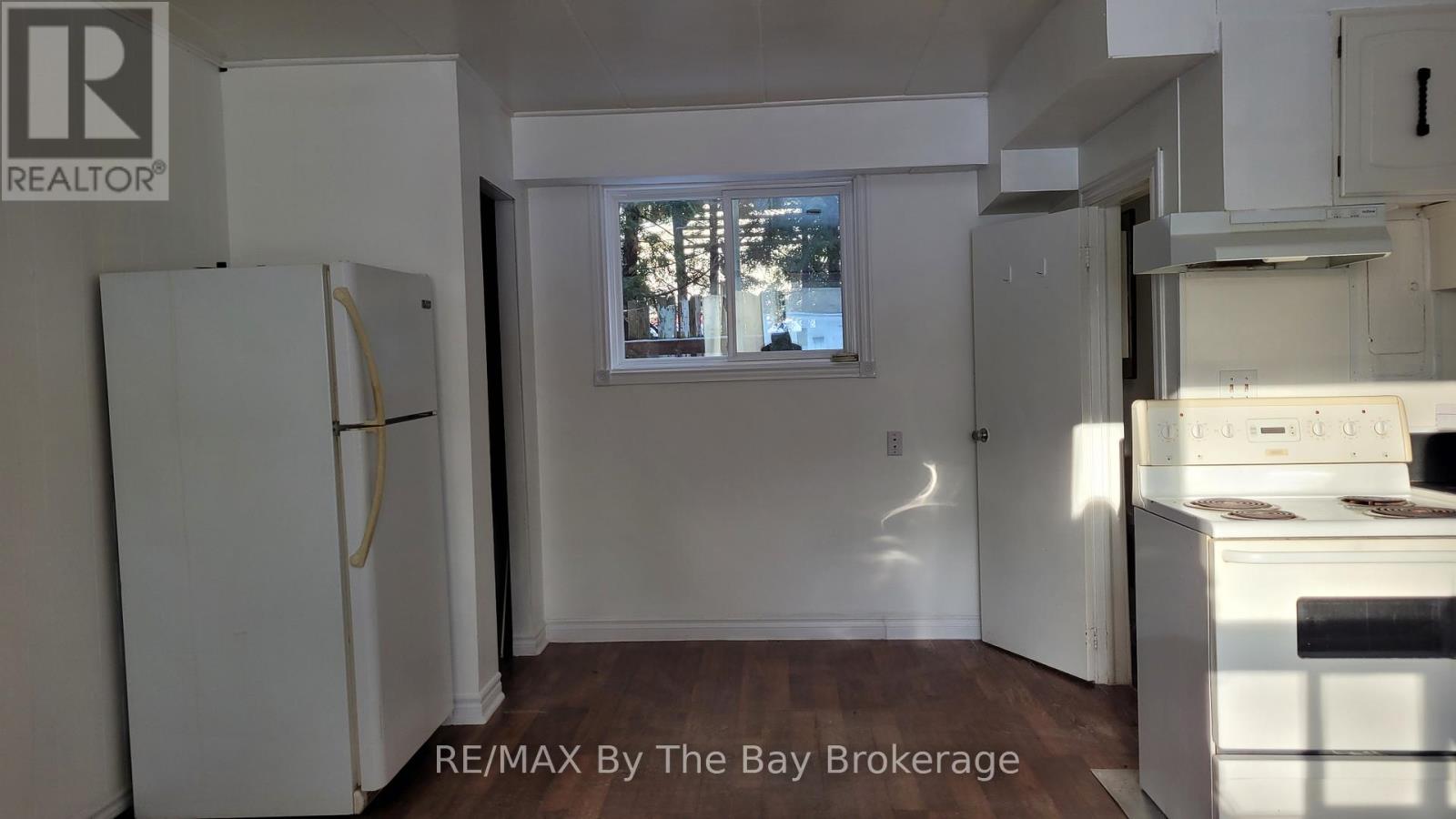 A08 - 280 River Road E, Wasaga Beach, Ontario  L9Z 2L7 - Photo 2 - S13001468