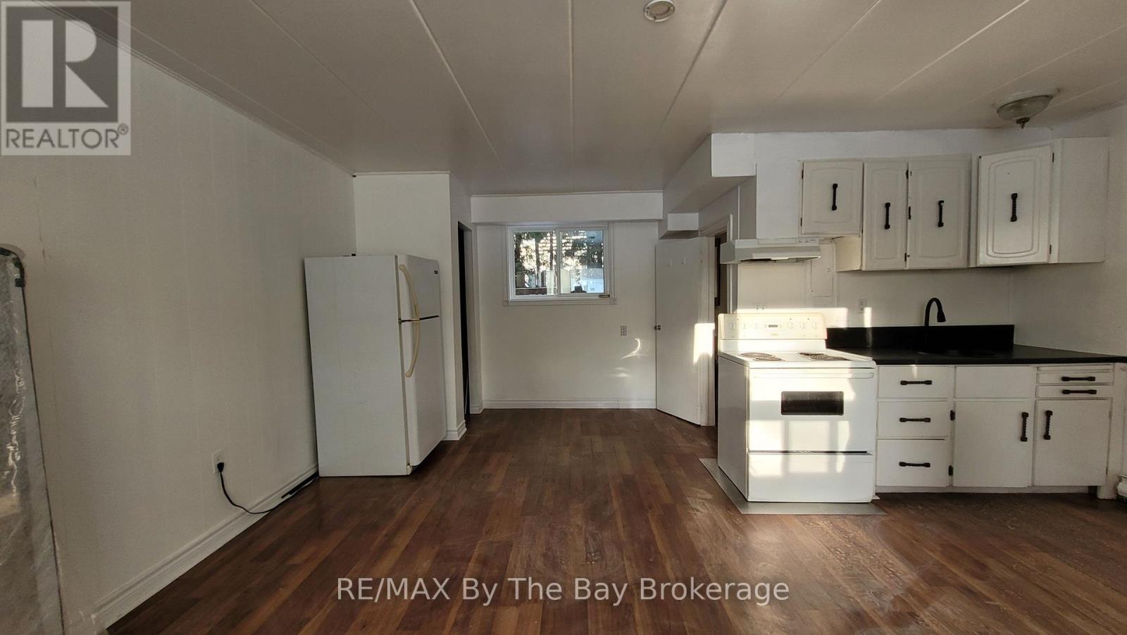 A08 - 280 River Road E, Wasaga Beach, Ontario  L9Z 2L7 - Photo 3 - S13001468