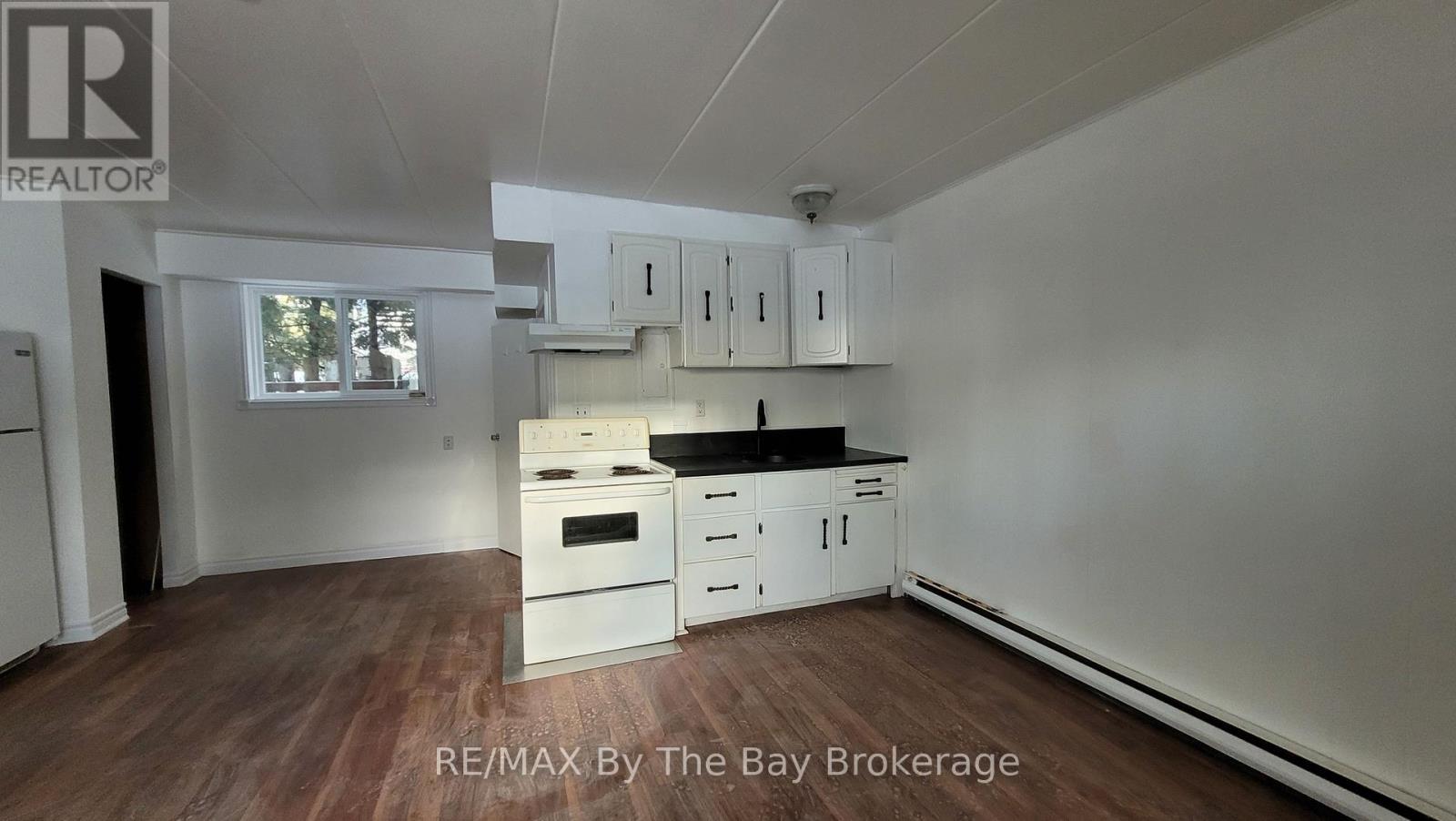 A08 - 280 River Road E, Wasaga Beach, Ontario  L9Z 2L7 - Photo 4 - S13001468