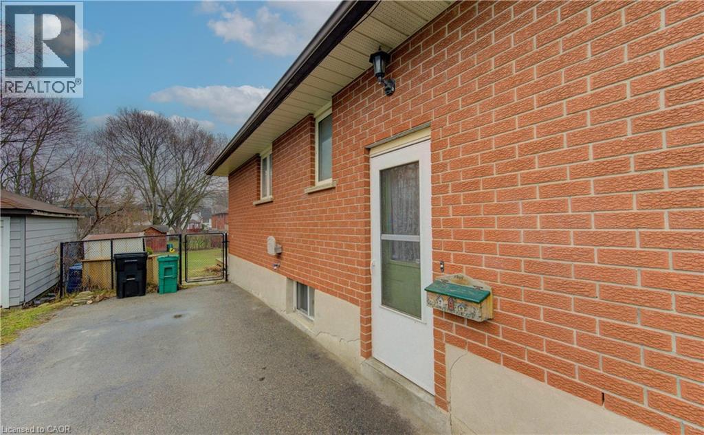 45 Fifth Avenue, Kitchener, Ontario  N2C 1P5 - Photo 3 - 40820375