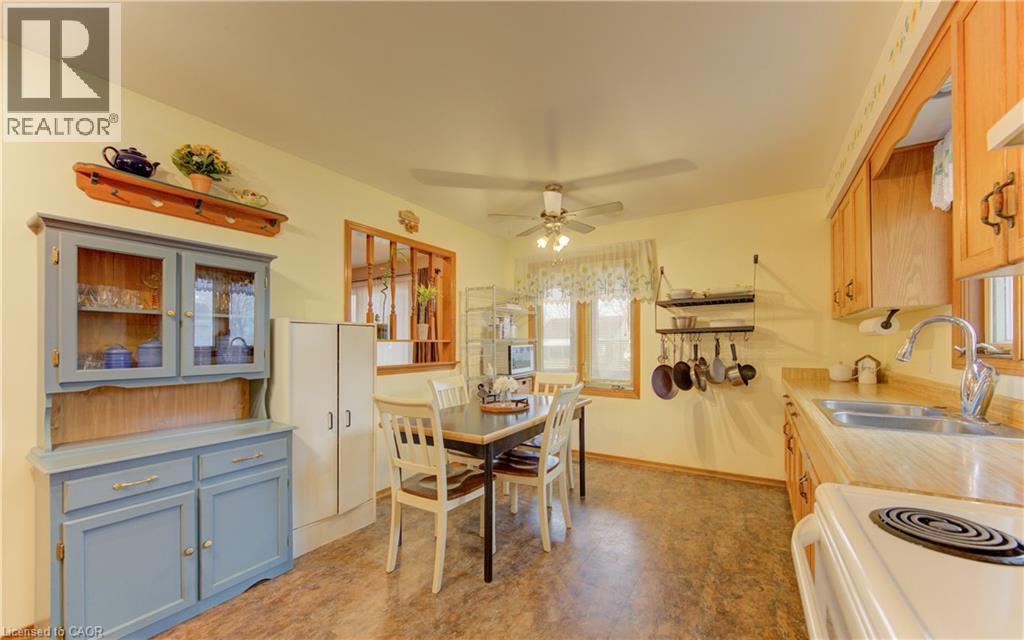 45 Fifth Avenue, Kitchener, Ontario  N2C 1P5 - Photo 8 - 40820375