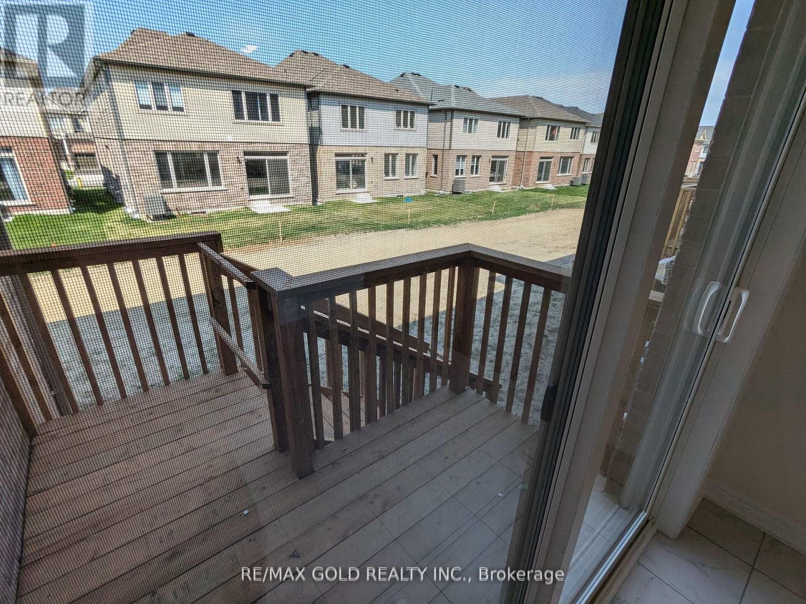 203 Broadacre Drive, Kitchener, Ontario  N2R 0S6 - Photo 25 - X12995692