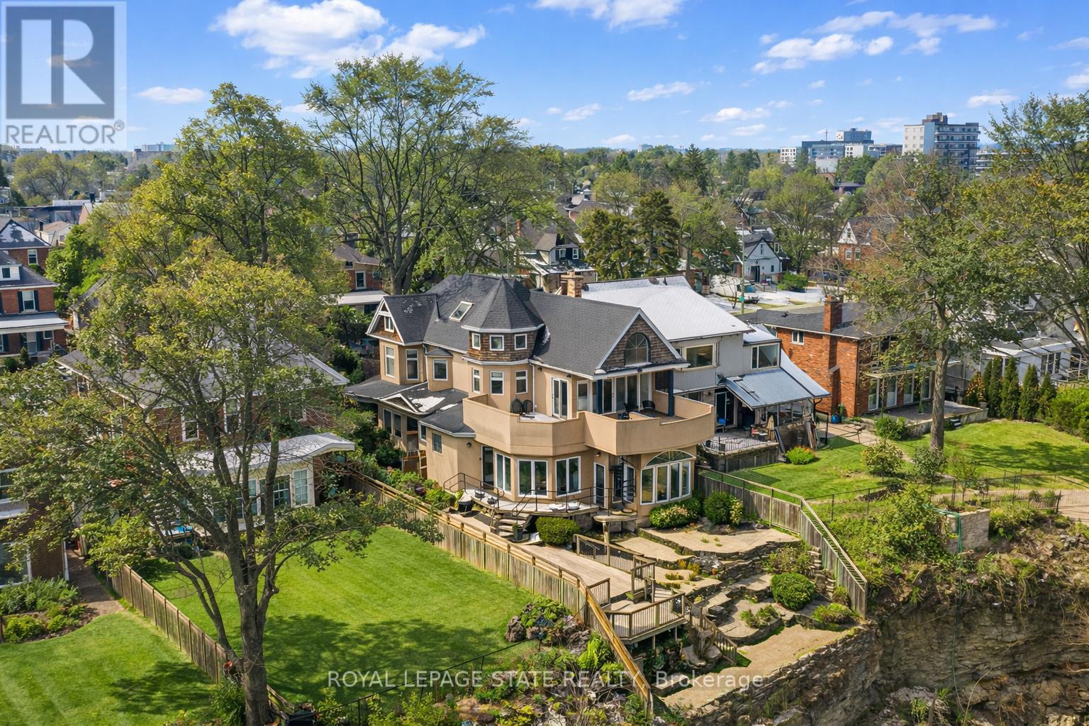 91 MOUNTAIN PARK AVENUE, Hamilton, Ontario