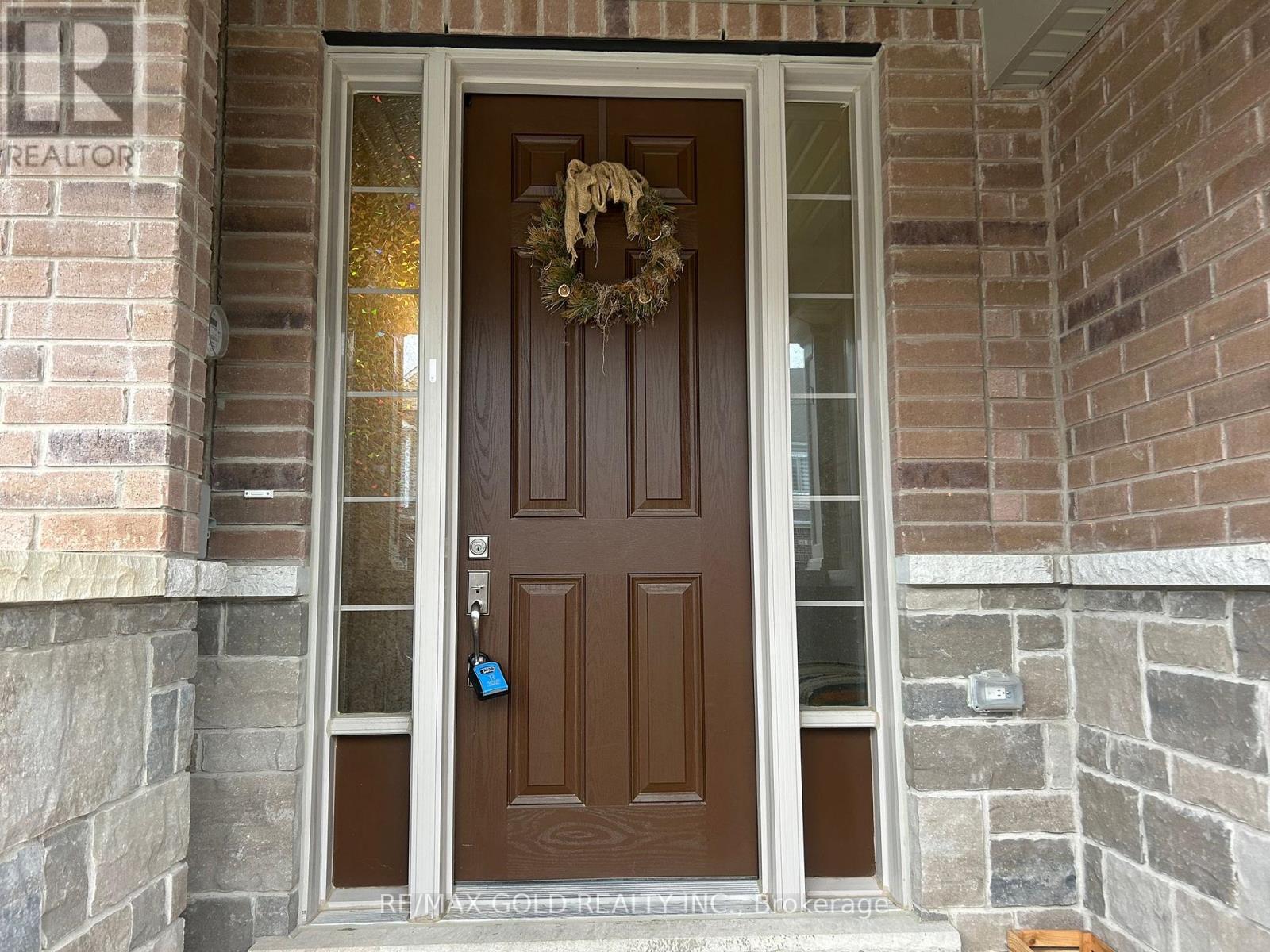 203 Broadacre Drive, Kitchener, Ontario  N2R 0S6 - Photo 4 - X12995692