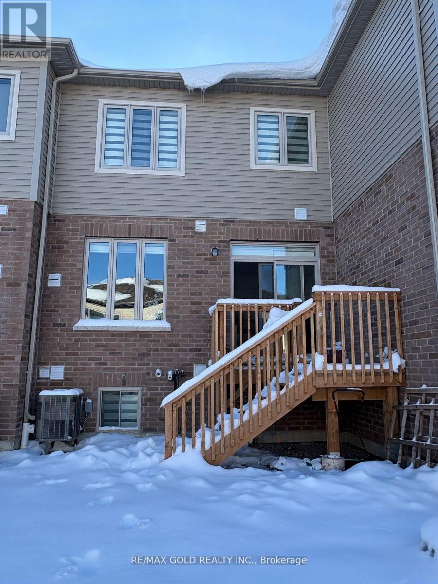 203 Broadacre Drive, Kitchener, Ontario  N2R 0S6 - Photo 30 - X12995692