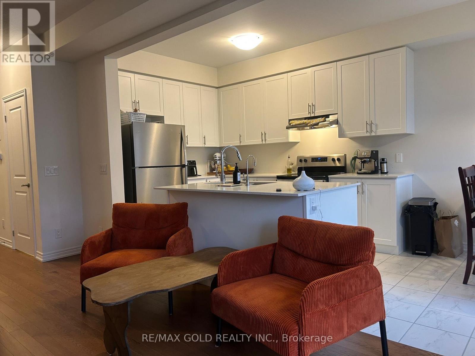 203 Broadacre Drive, Kitchener, Ontario  N2R 0S6 - Photo 7 - X12995692