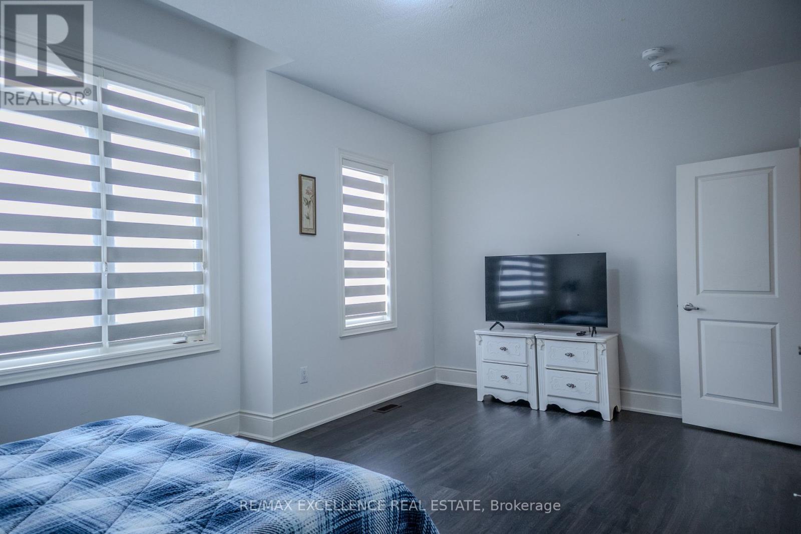 42 Cattail Crescent N, Hamilton, Ontario  L8B 1Z6 - Photo 32 - X12953080