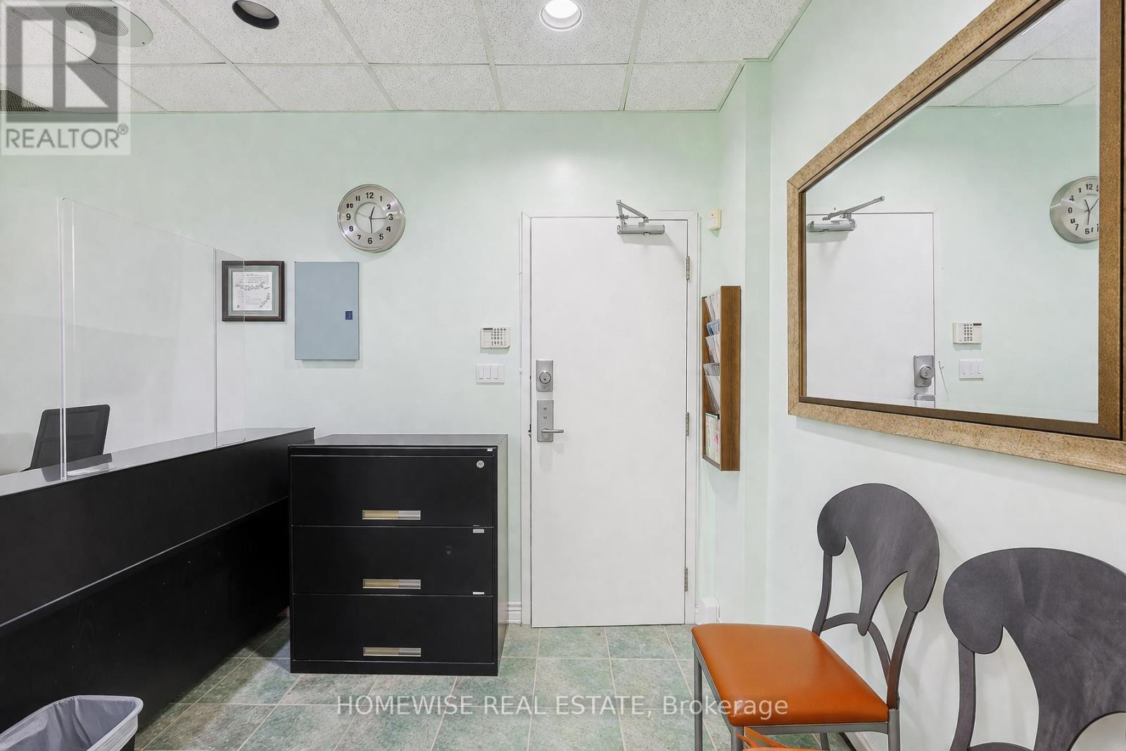 302 - 1466 Bathurst Street, Toronto, Ontario  M6C 1A1 - Photo 3 - C13001394