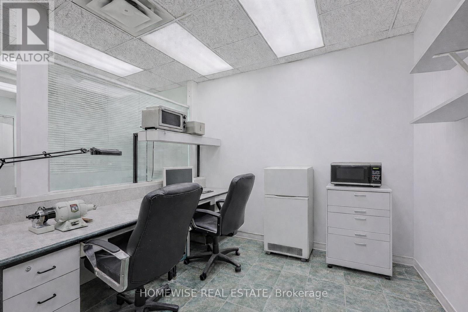 302 - 1466 Bathurst Street, Toronto, Ontario  M6C 1A1 - Photo 9 - C13001394