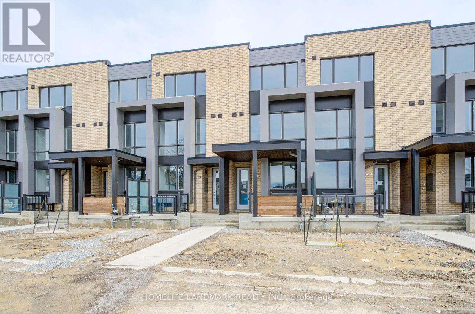 426 New Lawrence Heights Way Boulevard, Toronto, Ontario  M6A 0E6 - Photo 2 - C13001412