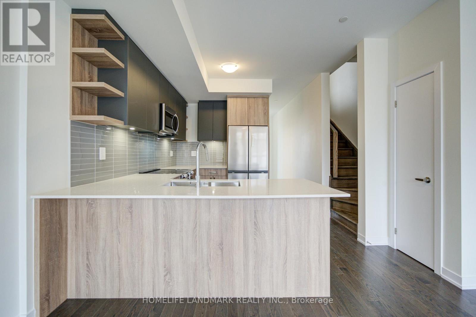 426 New Lawrence Heights Way Boulevard, Toronto, Ontario  M6A 0E6 - Photo 3 - C13001412