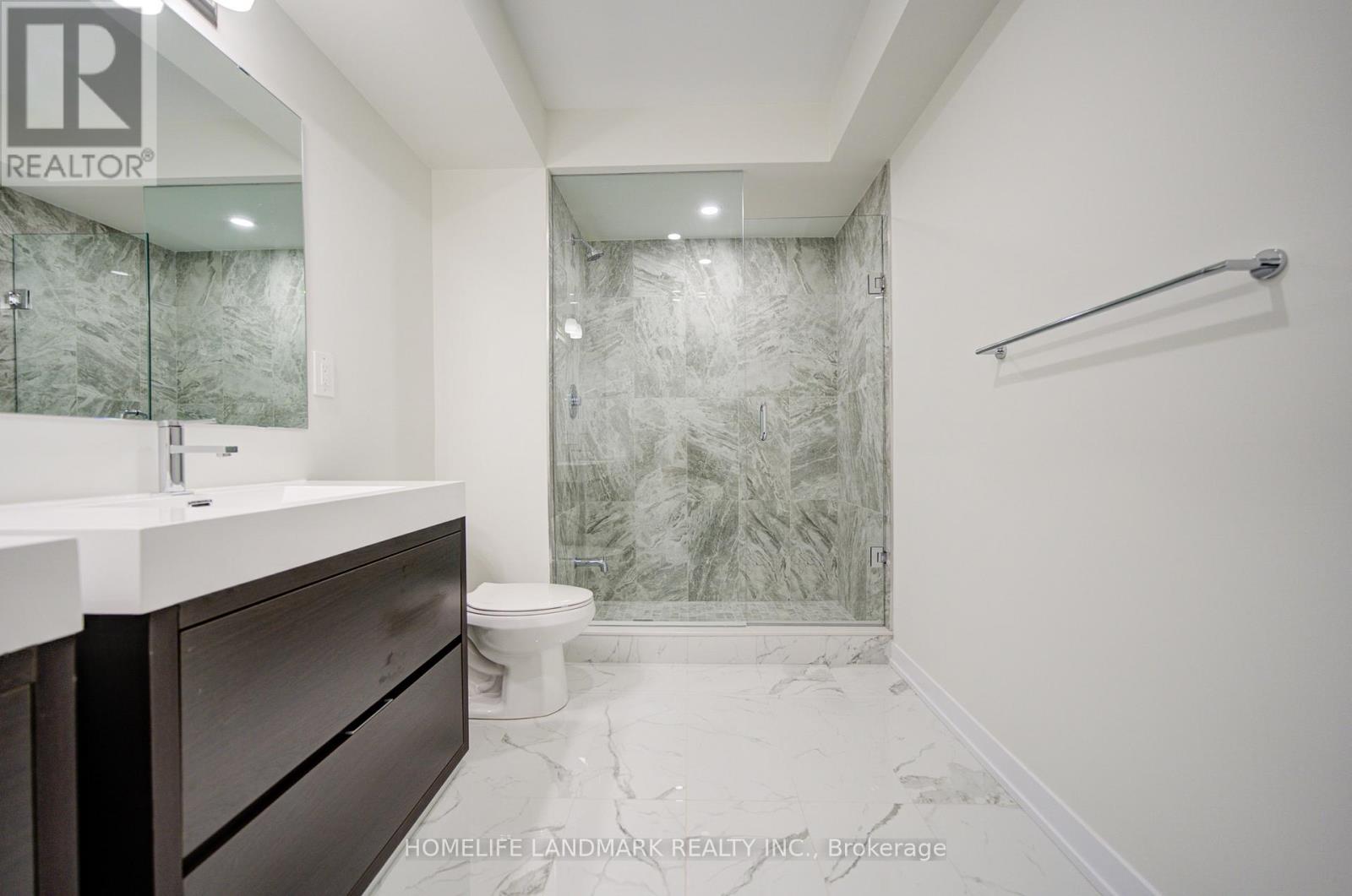 426 New Lawrence Heights Way Boulevard, Toronto, Ontario  M6A 0E6 - Photo 32 - C13001412