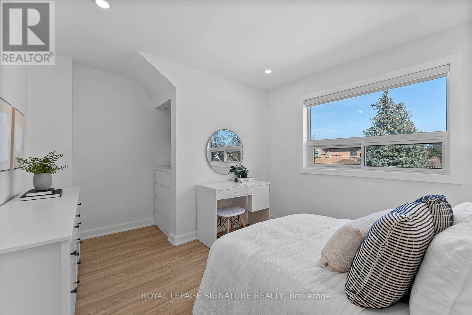 530 Lauder Avenue, Toronto, Ontario  M6E 3J4 - Photo 20 - C13001462