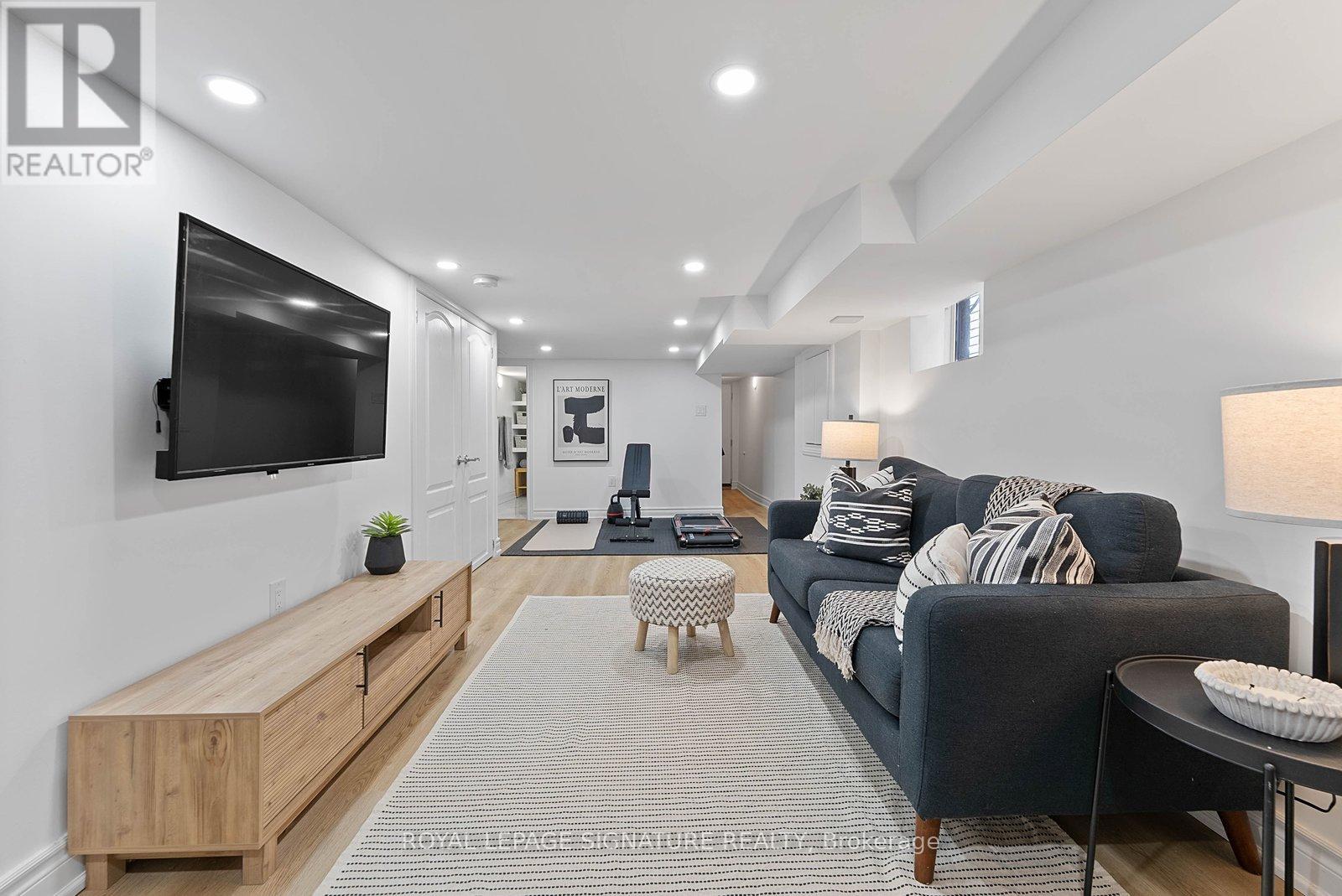 530 Lauder Avenue, Toronto, Ontario  M6E 3J4 - Photo 26 - C13001462