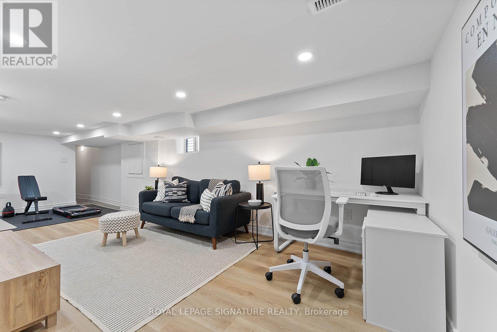 530 Lauder Avenue, Toronto, Ontario  M6E 3J4 - Photo 27 - C13001462