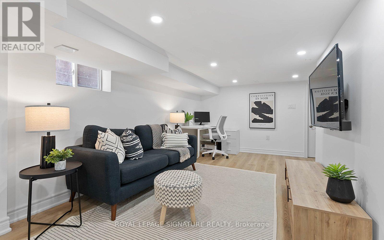 530 Lauder Avenue, Toronto, Ontario  M6E 3J4 - Photo 29 - C13001462