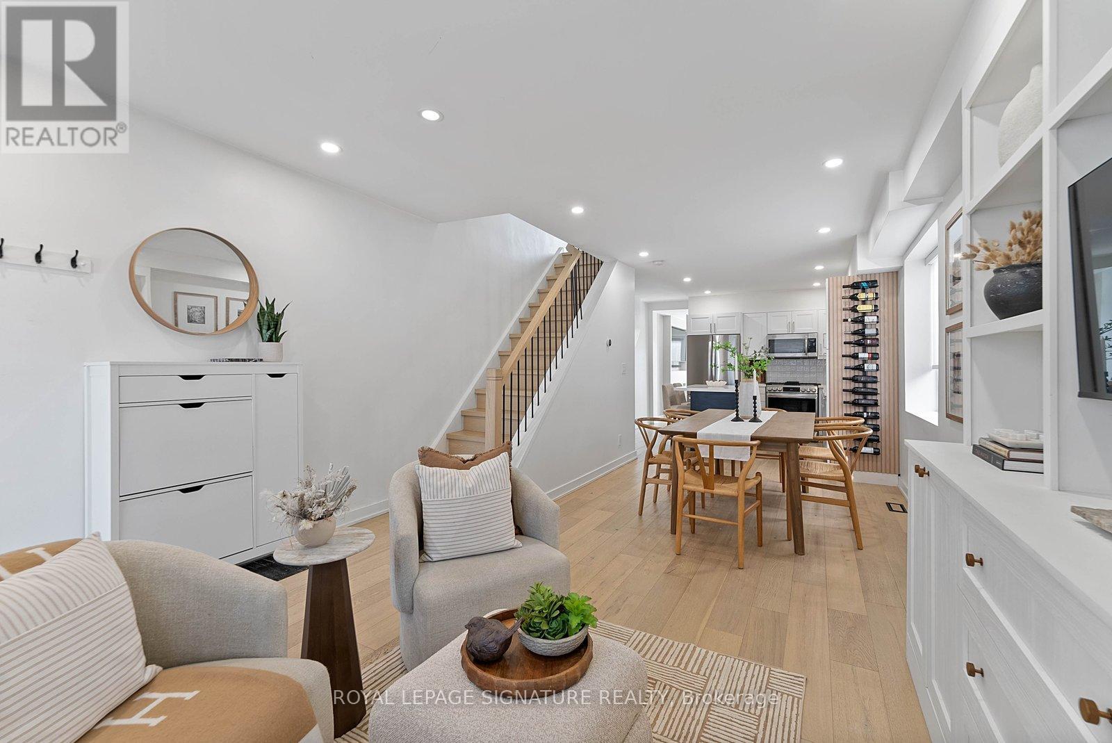 530 Lauder Avenue, Toronto, Ontario  M6E 3J4 - Photo 5 - C13001462