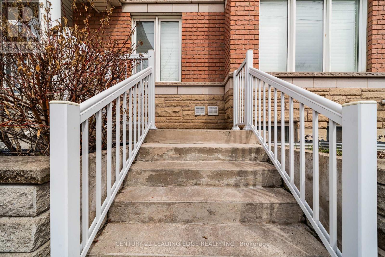 53 - 653a Warden Avenue, Toronto, Ontario  M1L 0E8 - Photo 5 - E13001380