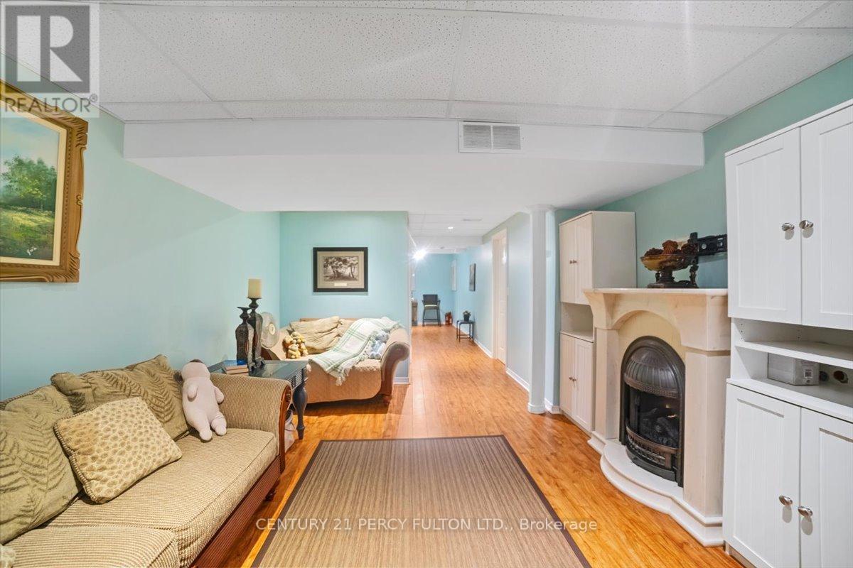 1250 Ormond Drive, Oshawa, Ontario  L1K 2T7 - Photo 21 - E13001388