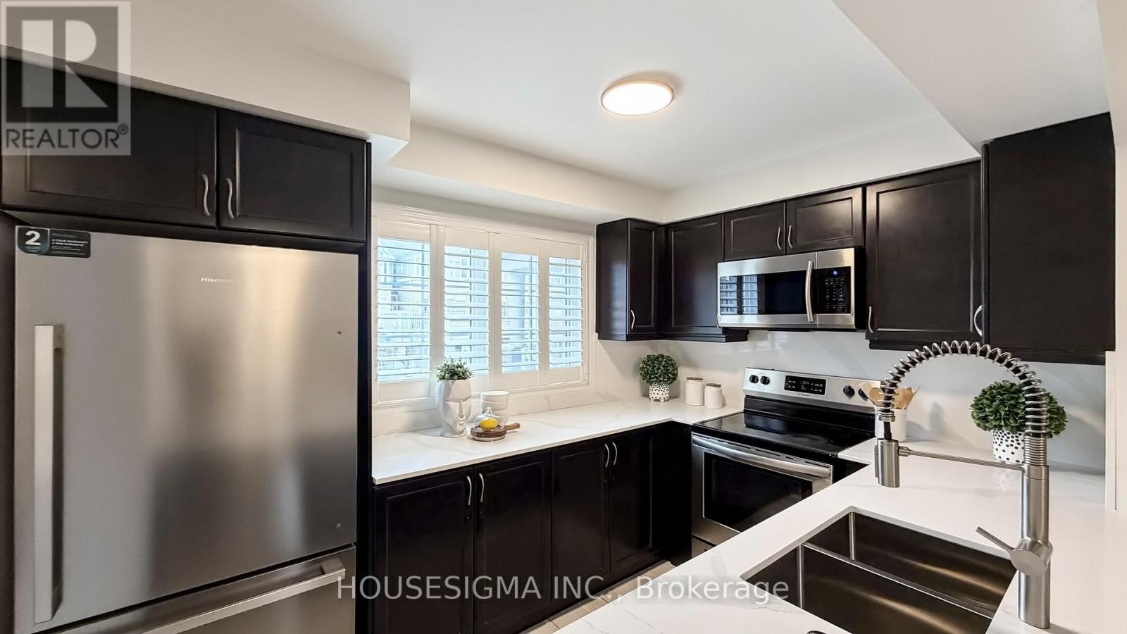 1097 Silk Street, Pickering, Ontario  L1X 0E1 - Photo 11 - E13001458