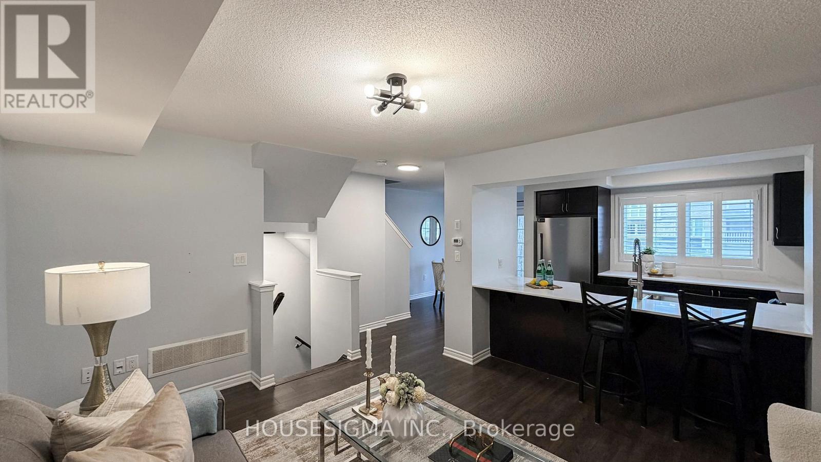 1097 Silk Street, Pickering, Ontario  L1X 0E1 - Photo 12 - E13001458