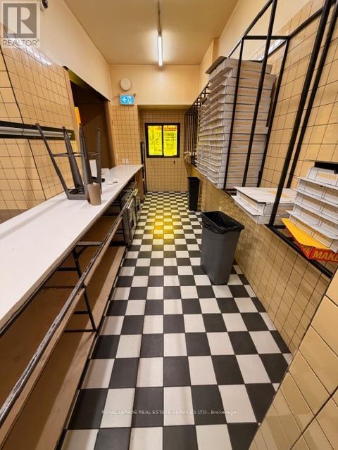 995 Bloor Street W, Toronto, Ontario  M6H 1M1 - Photo 8 - C13001268