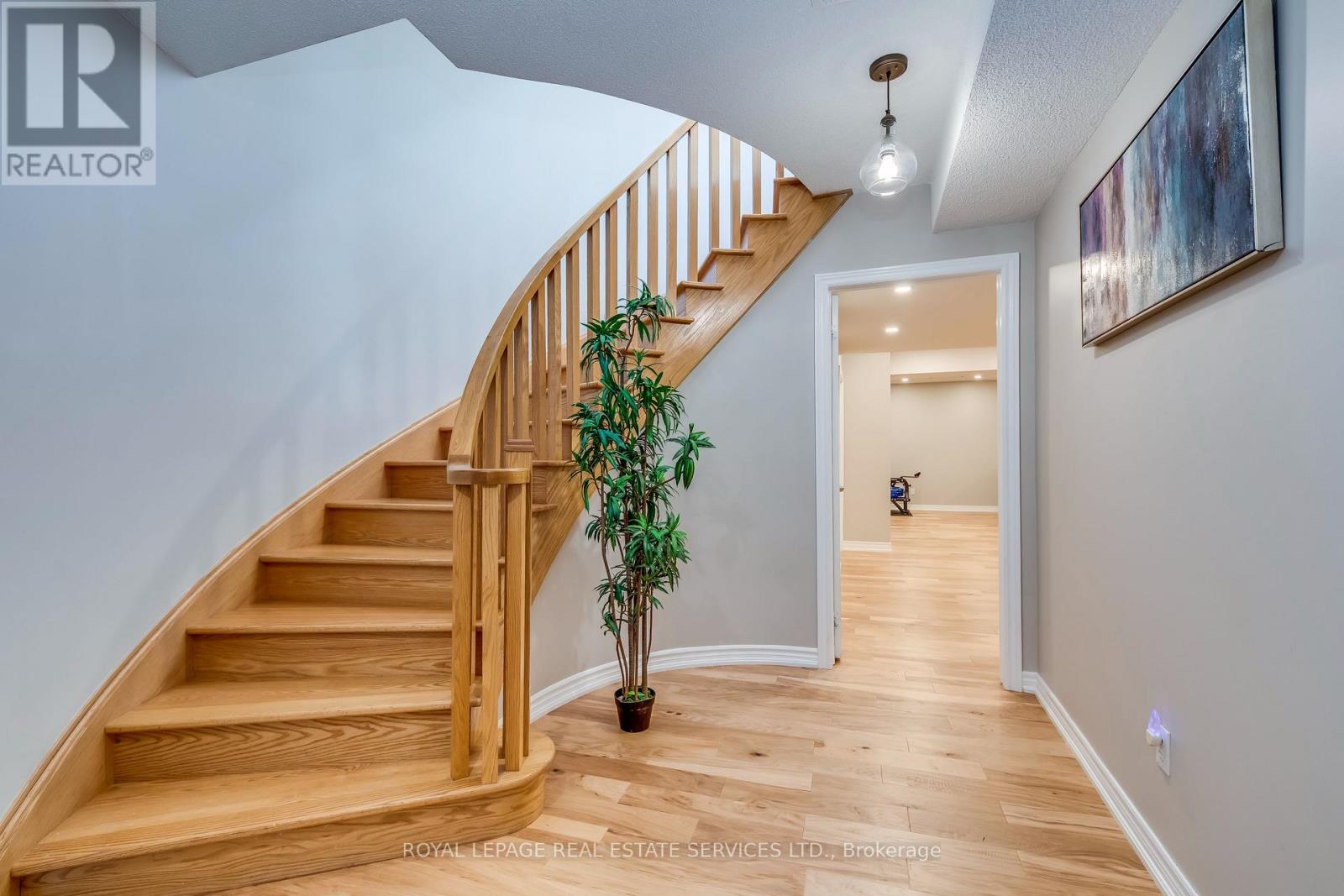 1109 Kestell Boulevard, Oakville, Ontario  L6H 7M5 - Photo 31 - W12738042