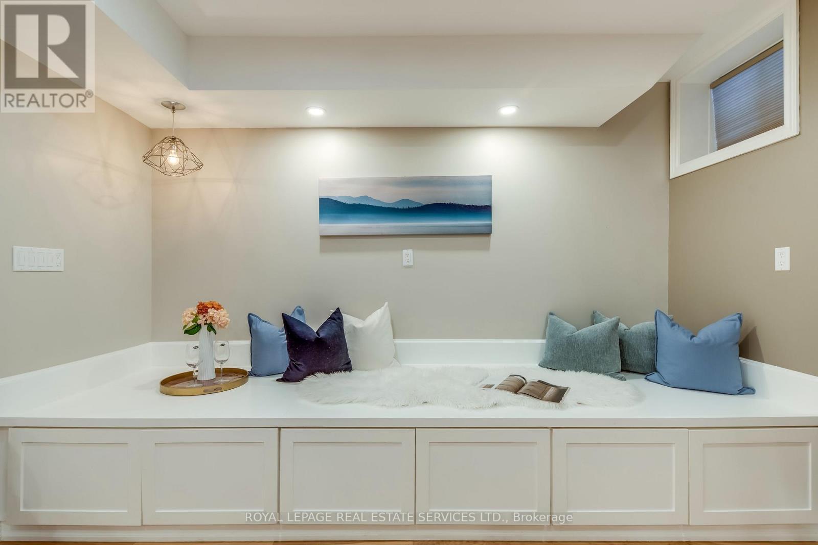 1109 Kestell Boulevard, Oakville, Ontario  L6H 7M5 - Photo 33 - W12738042