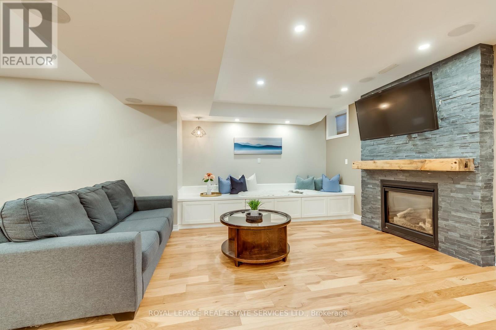 1109 Kestell Boulevard, Oakville, Ontario  L6H 7M5 - Photo 32 - W12738042