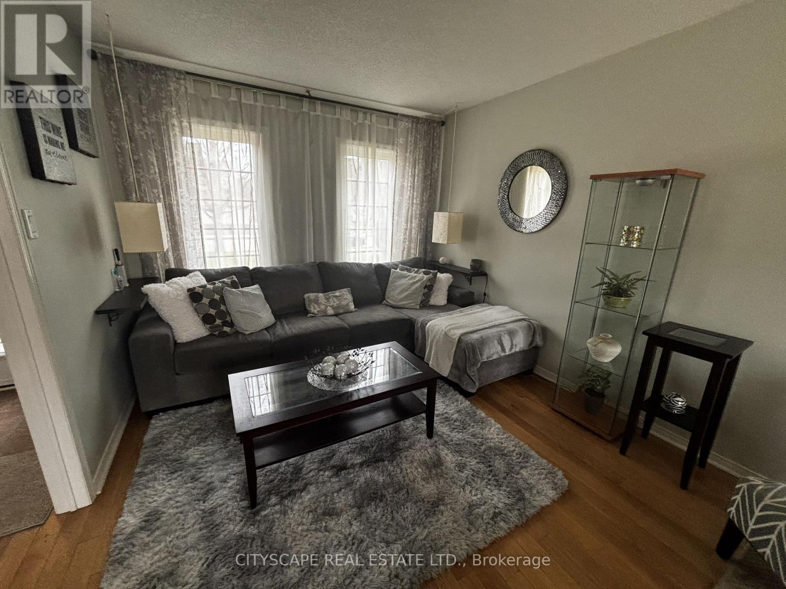 102 Snowcap Road, Brampton, Ontario  L6R 1J1 - Photo 6 - W12990852