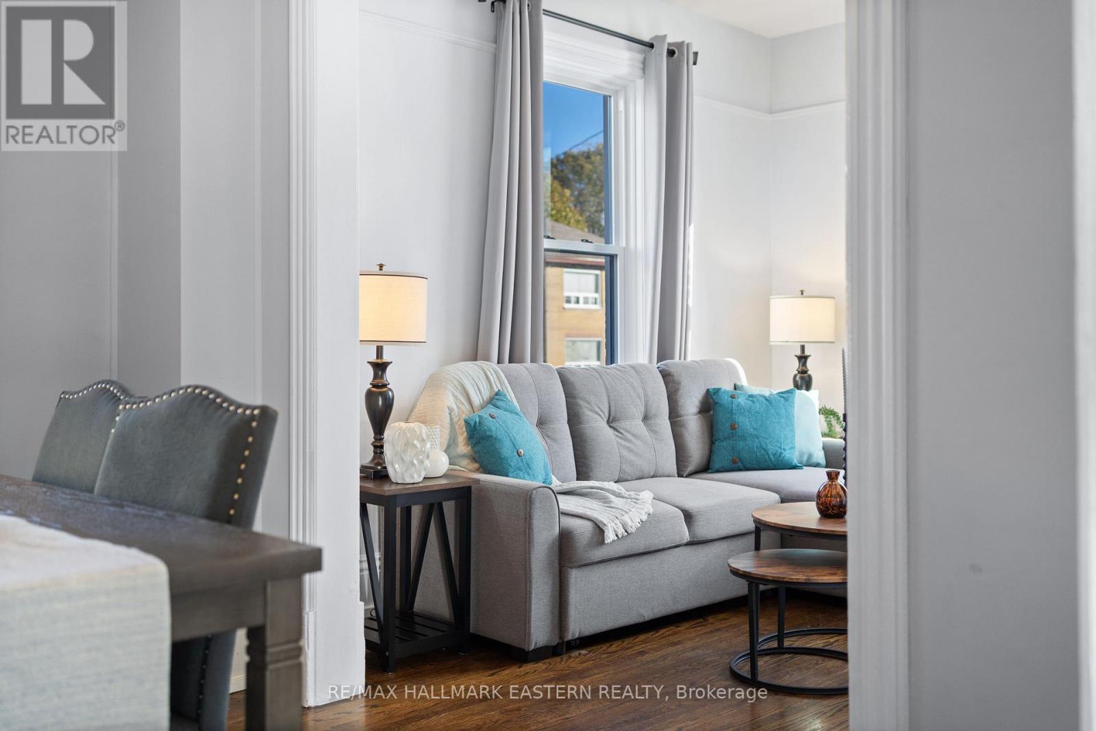 198 Hazlitt Street, Peterborough, Ontario  K9H 1L7 - Photo 3 - X12842712