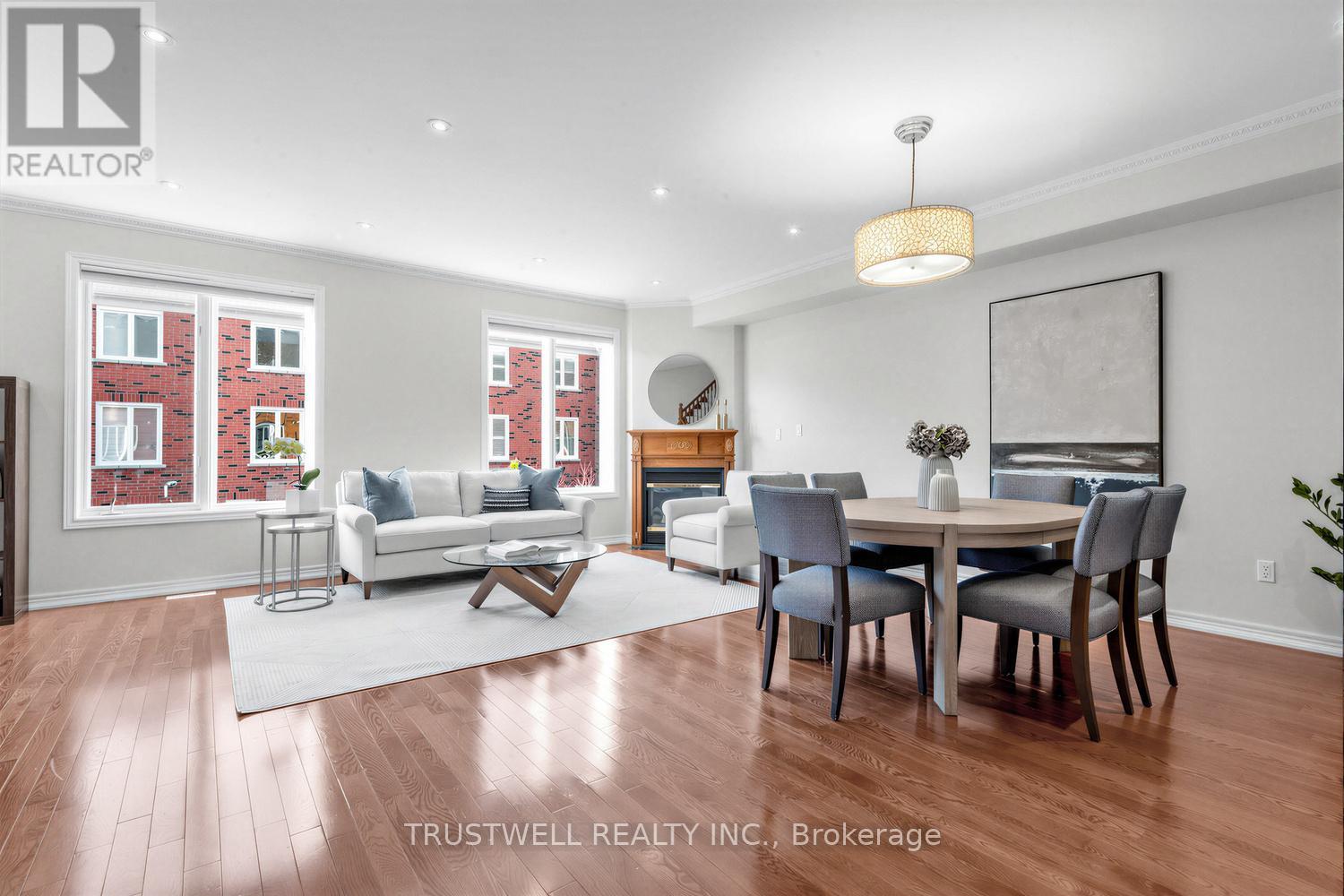 32 Orchid Road, Markham, Ontario  L3T 7T6 - Photo 4 - N13001320