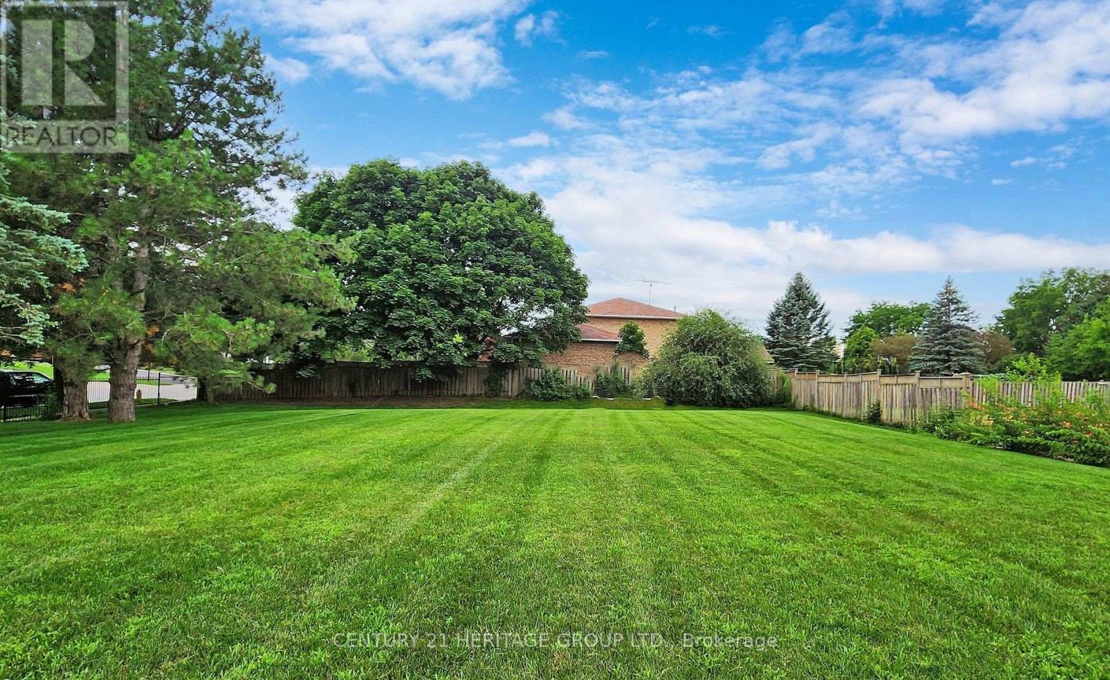 80 Findlay Avenue, King, Ontario  L7B 1E1 - Photo 3 - N13001366