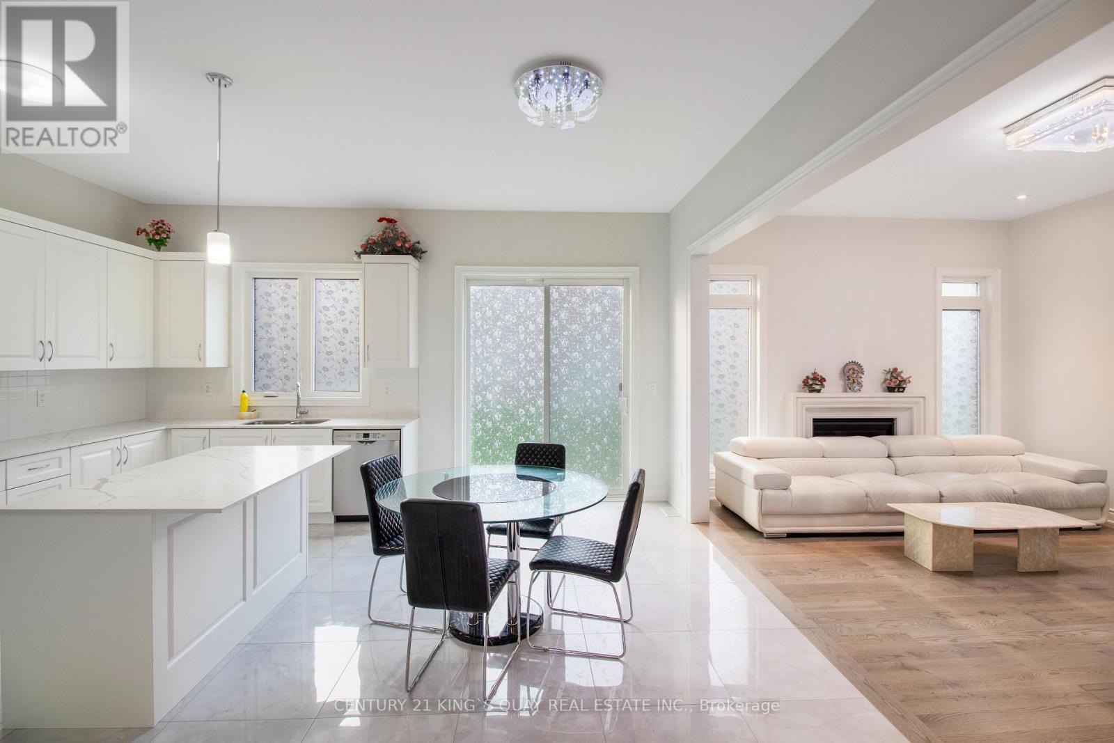 38 Tipp Drive, Richmond Hill, Ontario  L4E 1J3 - Photo 11 - N13001374