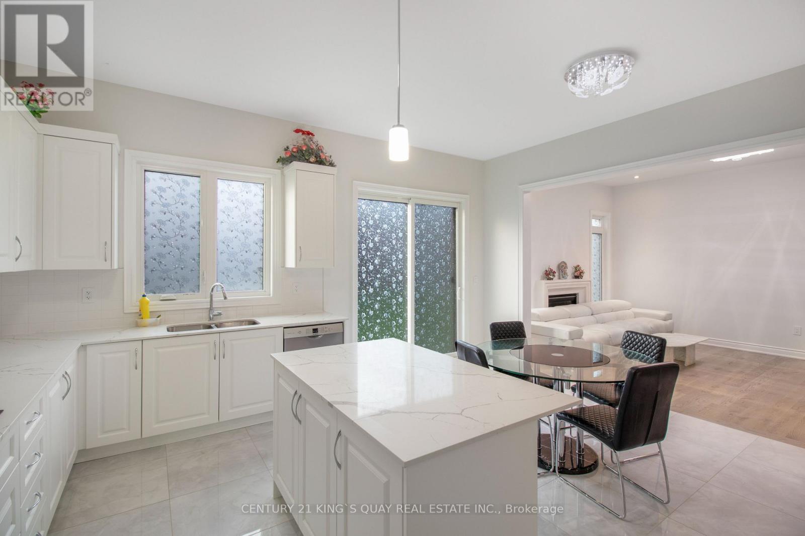 38 Tipp Drive, Richmond Hill, Ontario  L4E 1J3 - Photo 15 - N13001374