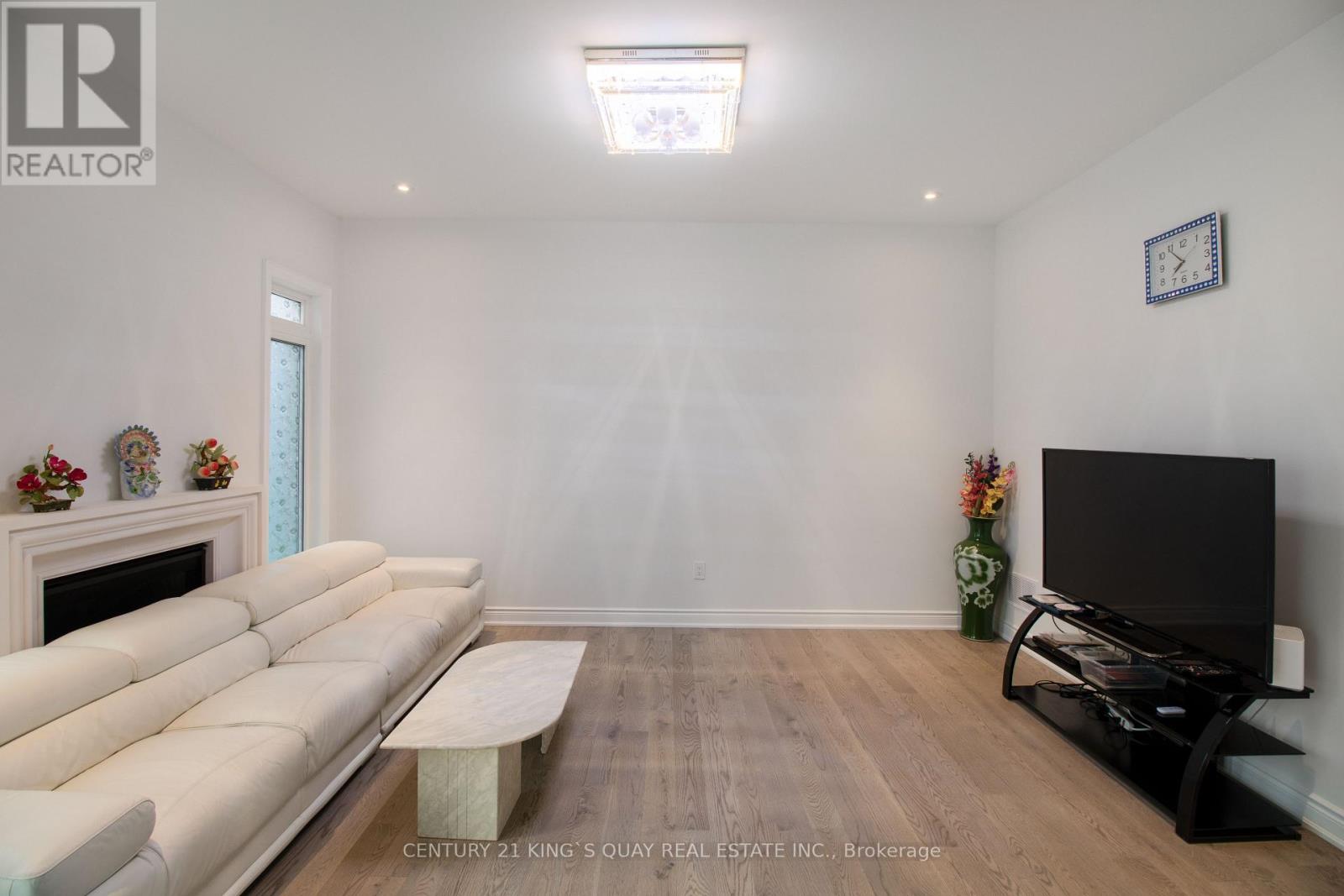 38 Tipp Drive, Richmond Hill, Ontario  L4E 1J3 - Photo 16 - N13001374