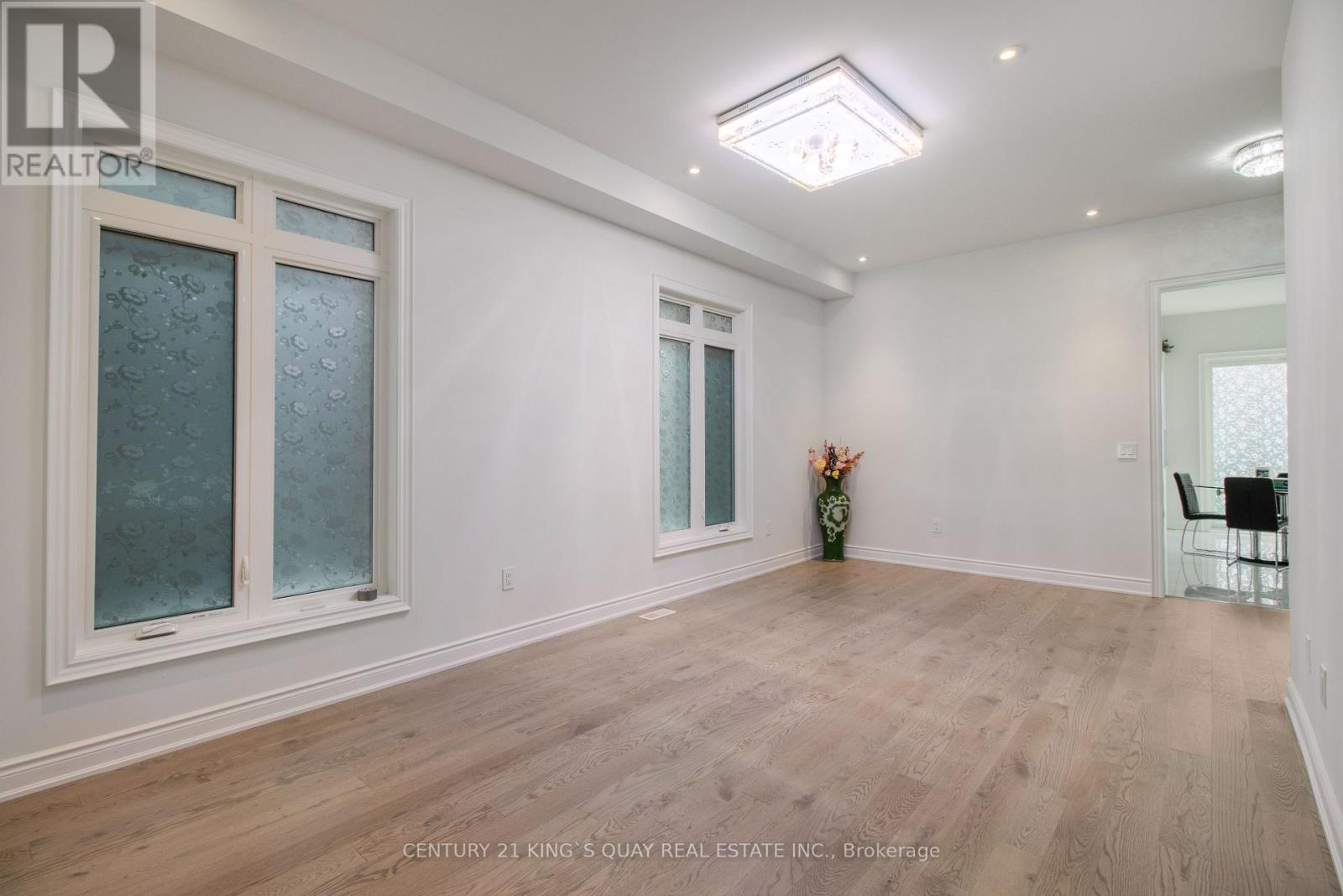 38 Tipp Drive, Richmond Hill, Ontario  L4E 1J3 - Photo 7 - N13001374