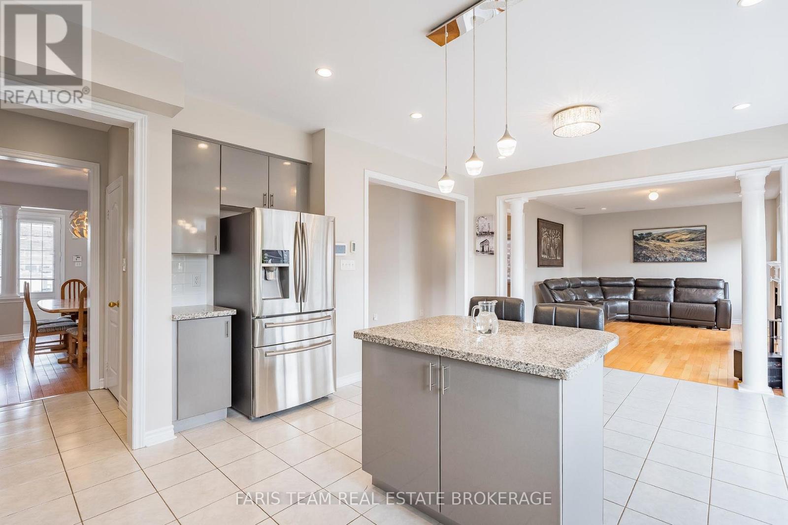 111 Latimer Avenue, Essa, Ontario  L3W 0N1 - Photo 8 - N13001416