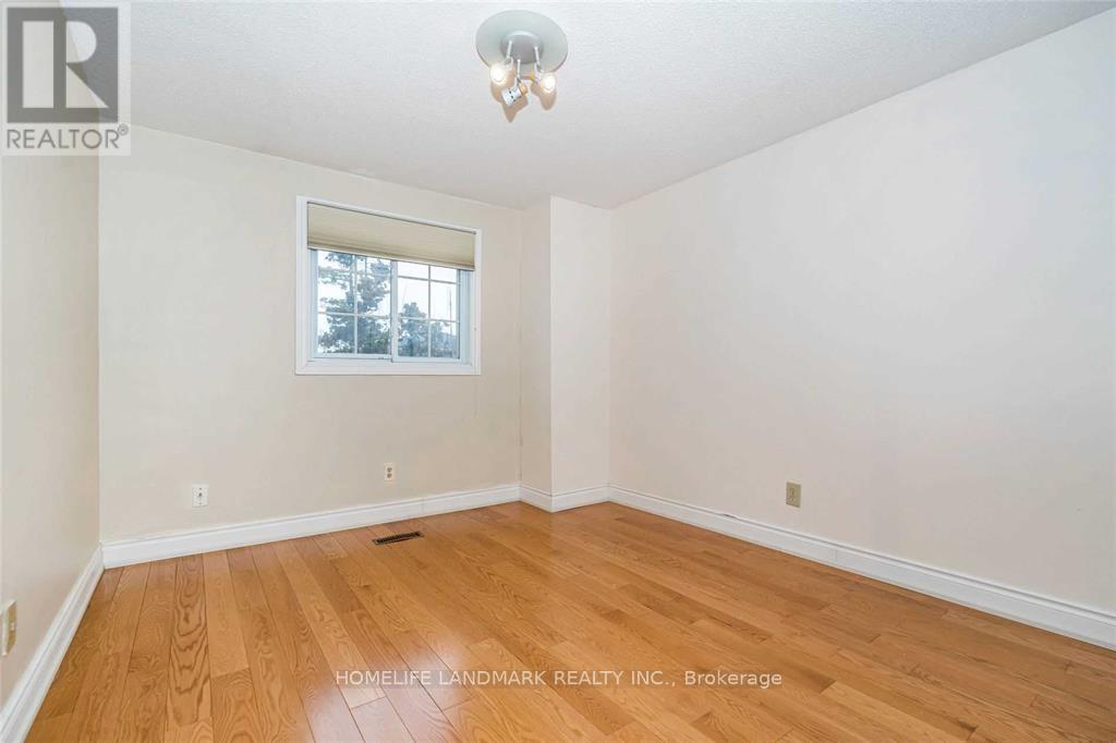 23 Bluesky Crescent, Richmond Hill, Ontario  L4C 8J1 - Photo 15 - N13001446