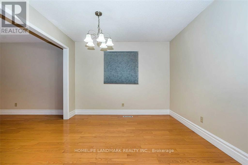 23 Bluesky Crescent, Richmond Hill, Ontario  L4C 8J1 - Photo 18 - N13001446