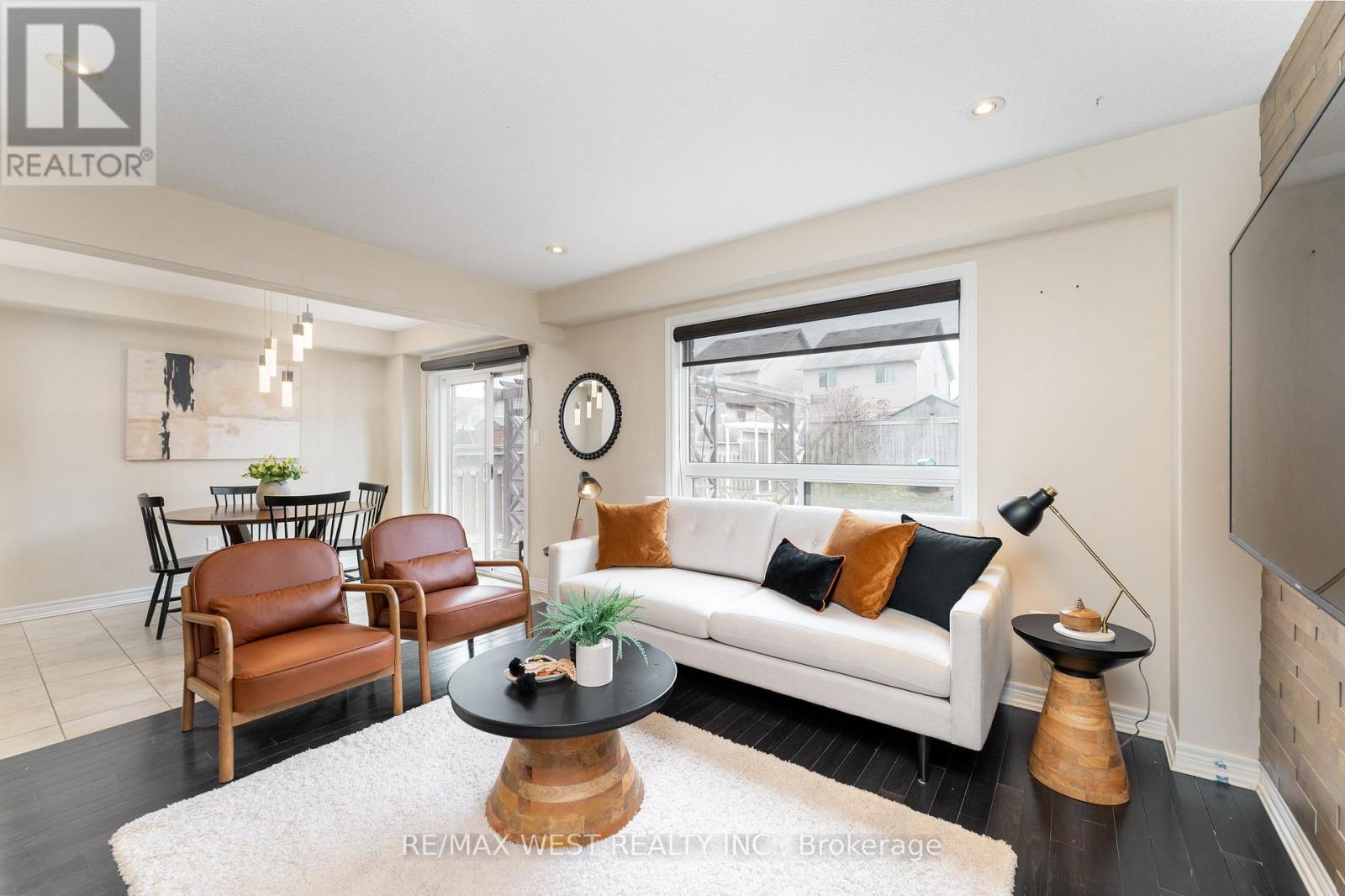 110 Banting Crescent, Essa (Angus), Ontario  L0M 1B6 - Photo 15 - N13001454