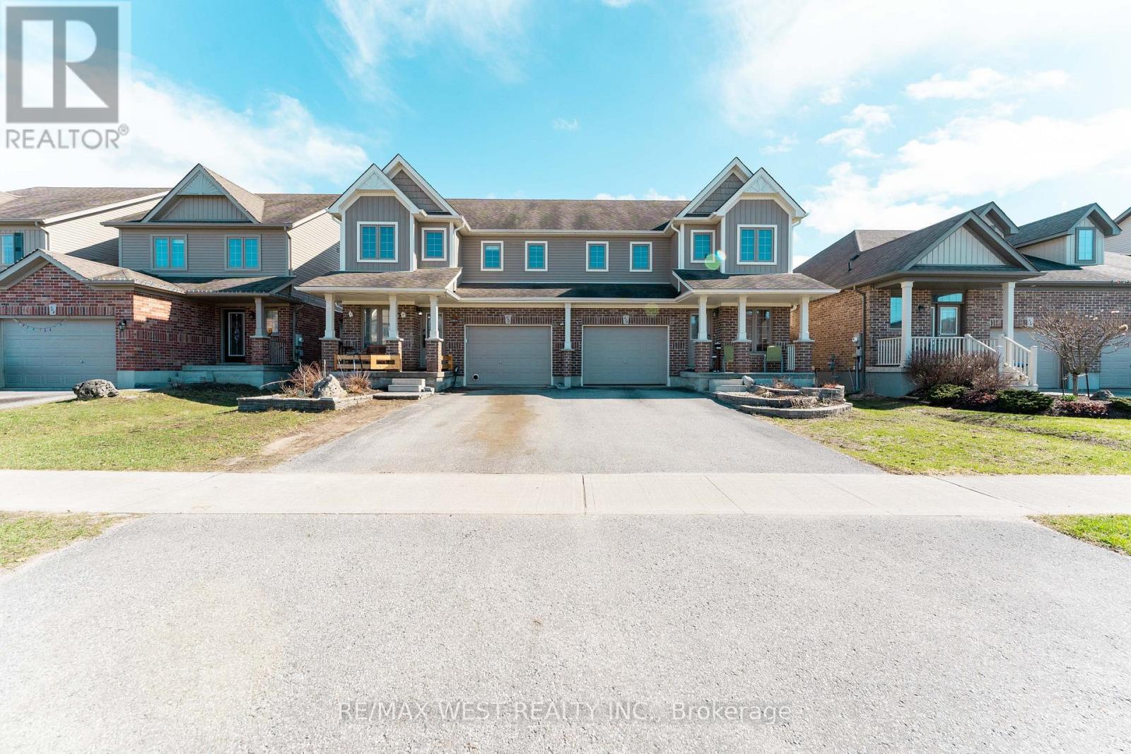 110 Banting Crescent, Essa (Angus), Ontario  L0M 1B6 - Photo 2 - N13001454