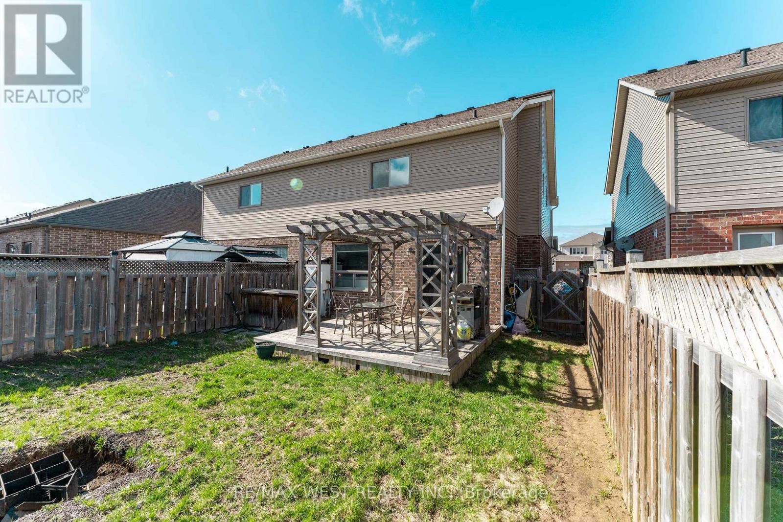 110 Banting Crescent, Essa (Angus), Ontario  L0M 1B6 - Photo 32 - N13001454