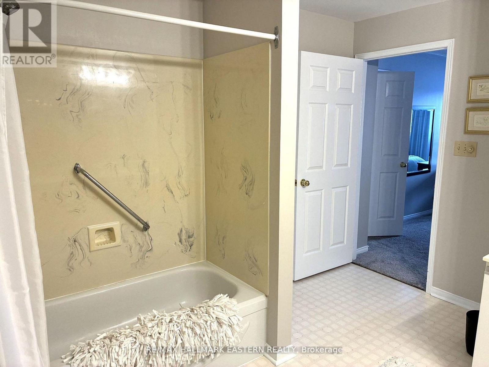 304c - 1099 Clonsilla Avenue S, Peterborough, Ontario  K9J 8L8 - Photo 34 - X13000334