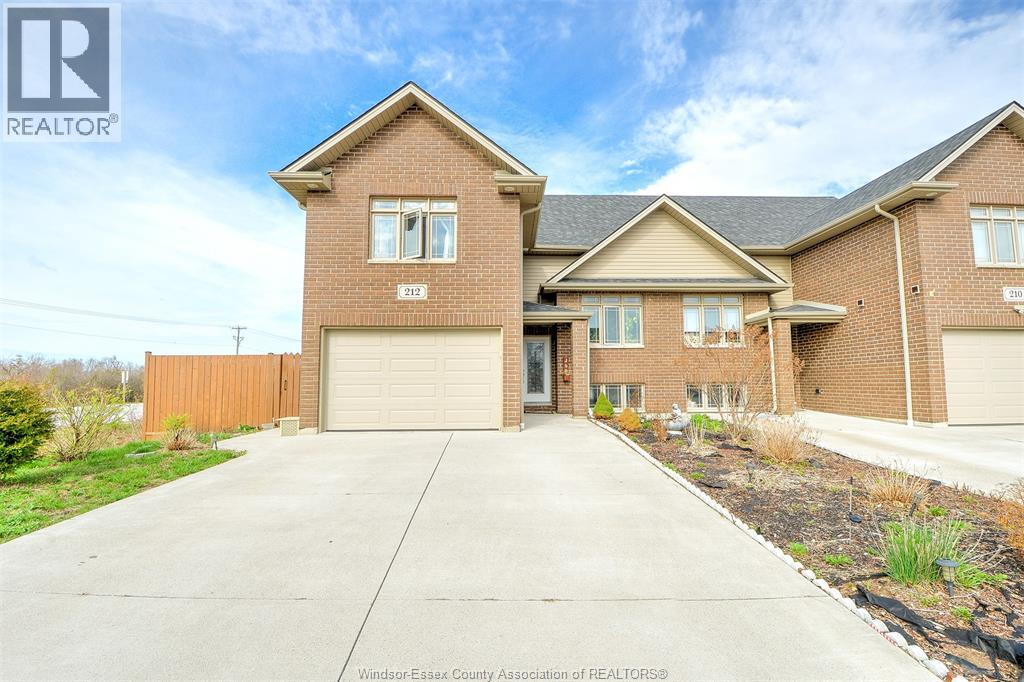 MLS# 26008147: 212 ADAMS AVENUE, Amherstburg, Canada