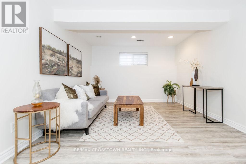 9 Monica Court, Oro-Medonte, Ontario  L0K 1E0 - Photo 34 - S13001430