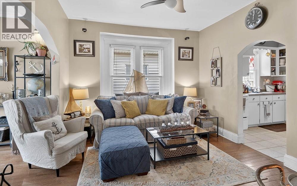 924 Marentette Avenue, Windsor, Ontario  N9A 2A3 - Photo 10 - 26008217