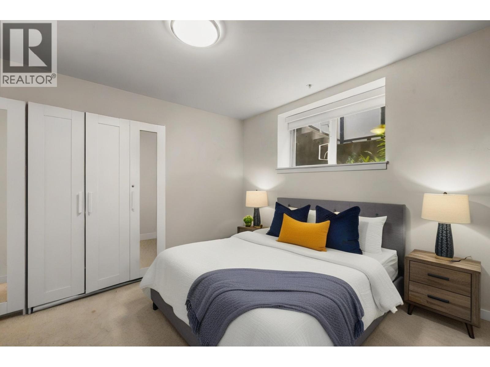 2745 Ward Street, Vancouver, British Columbia  V5R 4S7 - Photo 8 - R3079032