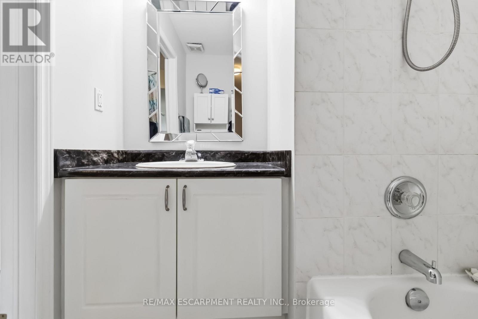 30 - 1751 Lampman Avenue, Burlington, Ontario  L7L 6W3 - Photo 22 - W13001360