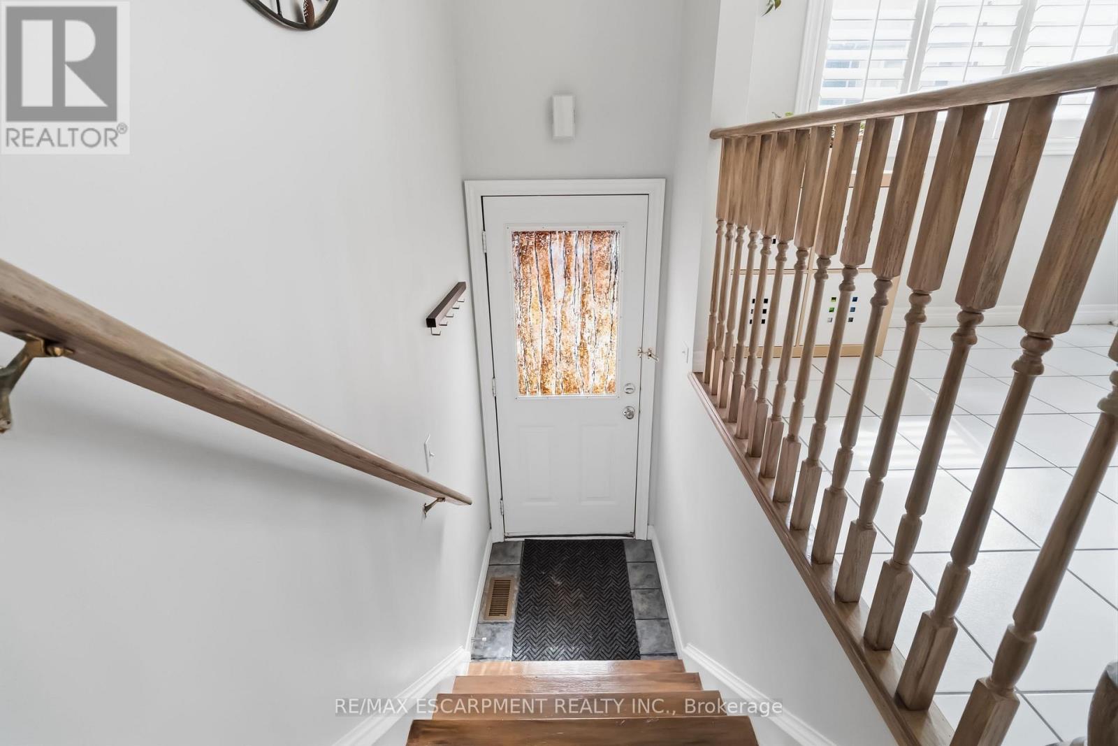 30 - 1751 Lampman Avenue, Burlington, Ontario  L7L 6W3 - Photo 4 - W13001360